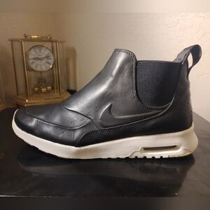 NIKE Air Max Women's Size 10 Thea Mid Black 859550-001 (Chelsea) VG Condition